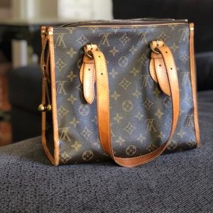 Like new LV PURSE